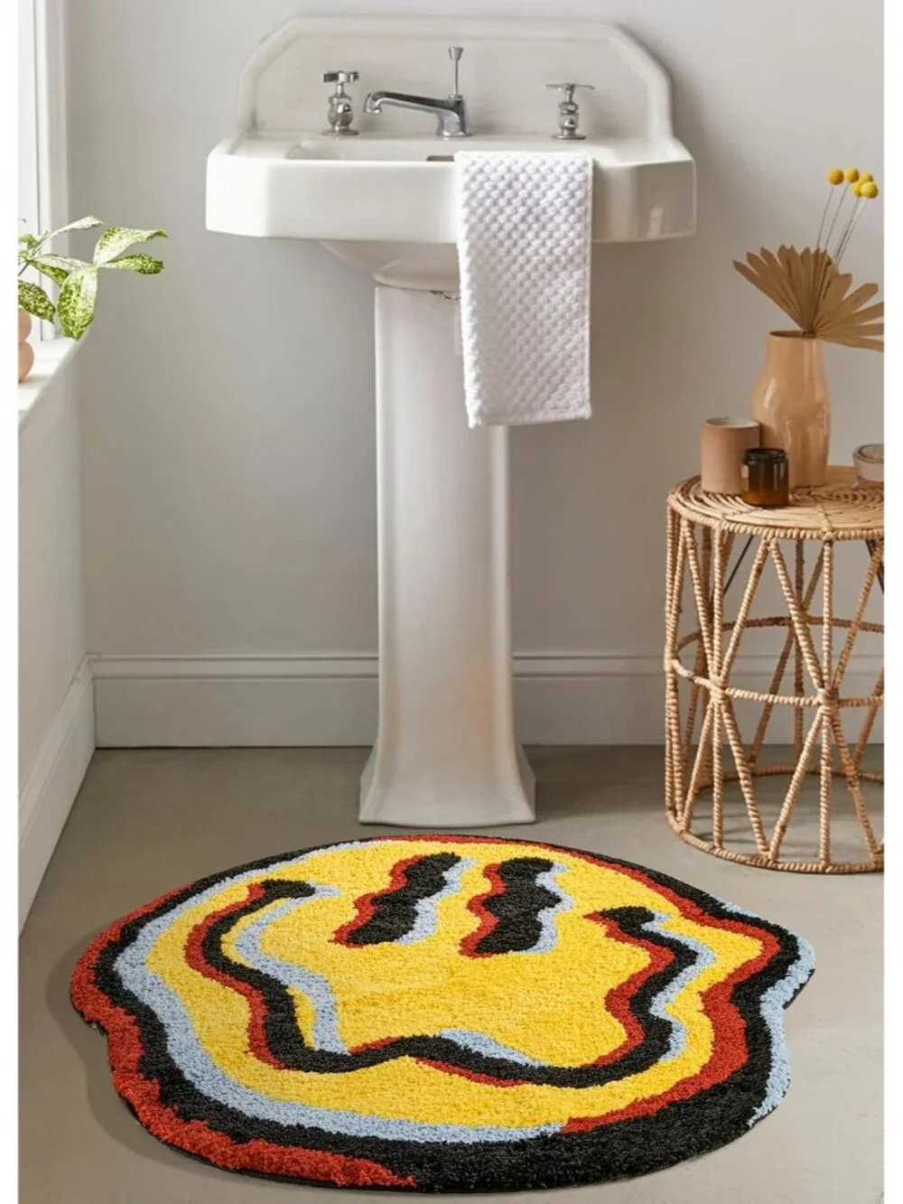 Be Happy Cute Retro Vintage Bathroom Rugs 2ft Round Bath Mat Non Slip Washable,